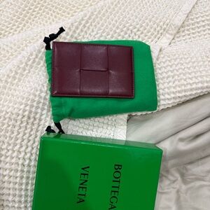 Bottega Veneta Intrecciato Leather Card Holder - Burgundy | Authentic